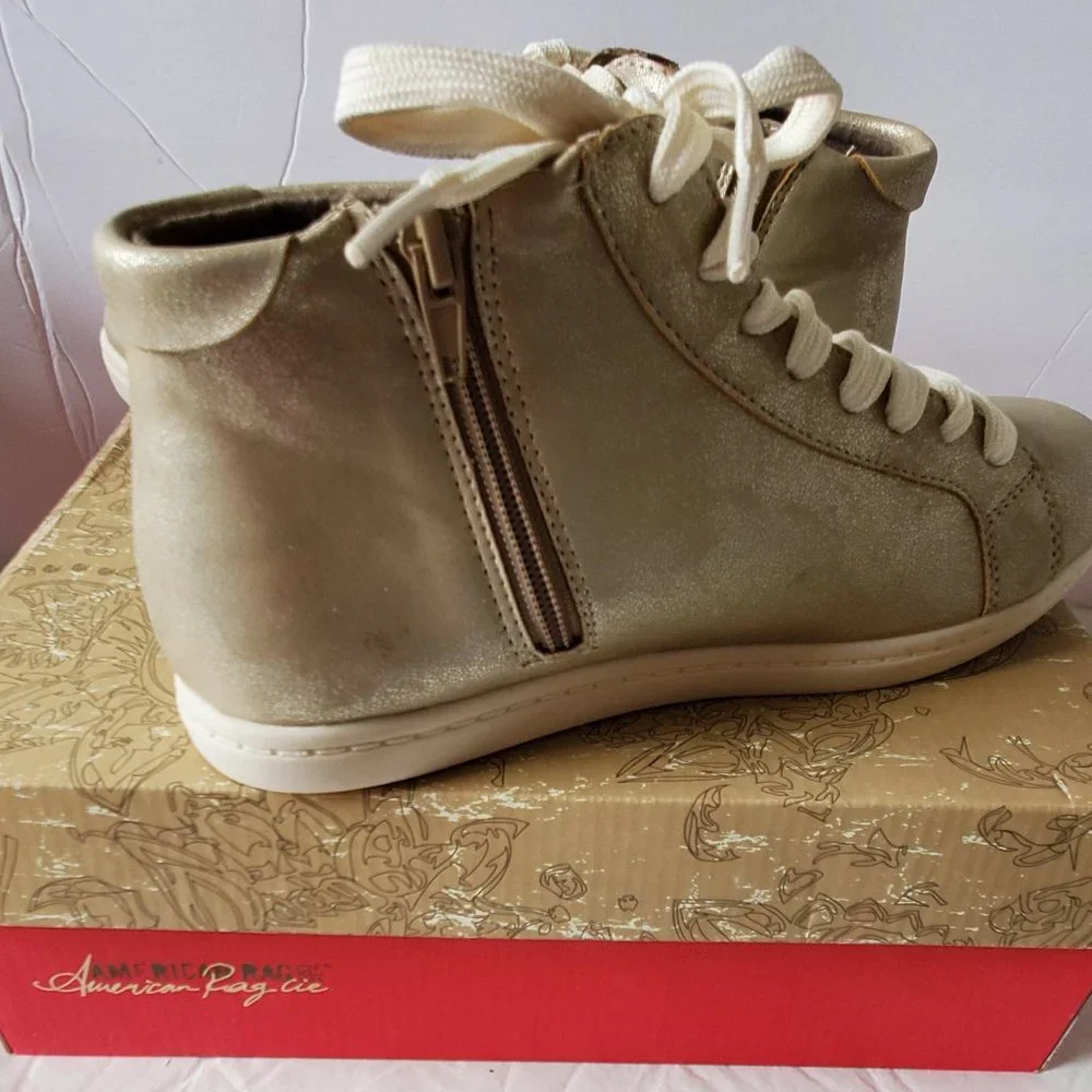American Rag Silver Boot - Picture 2 of 8